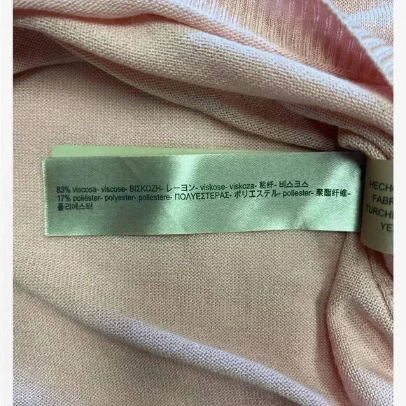 Mossimo Dutti Cold Shoulder  Pale Pink Sweater Size Small - Picture 8 of 11